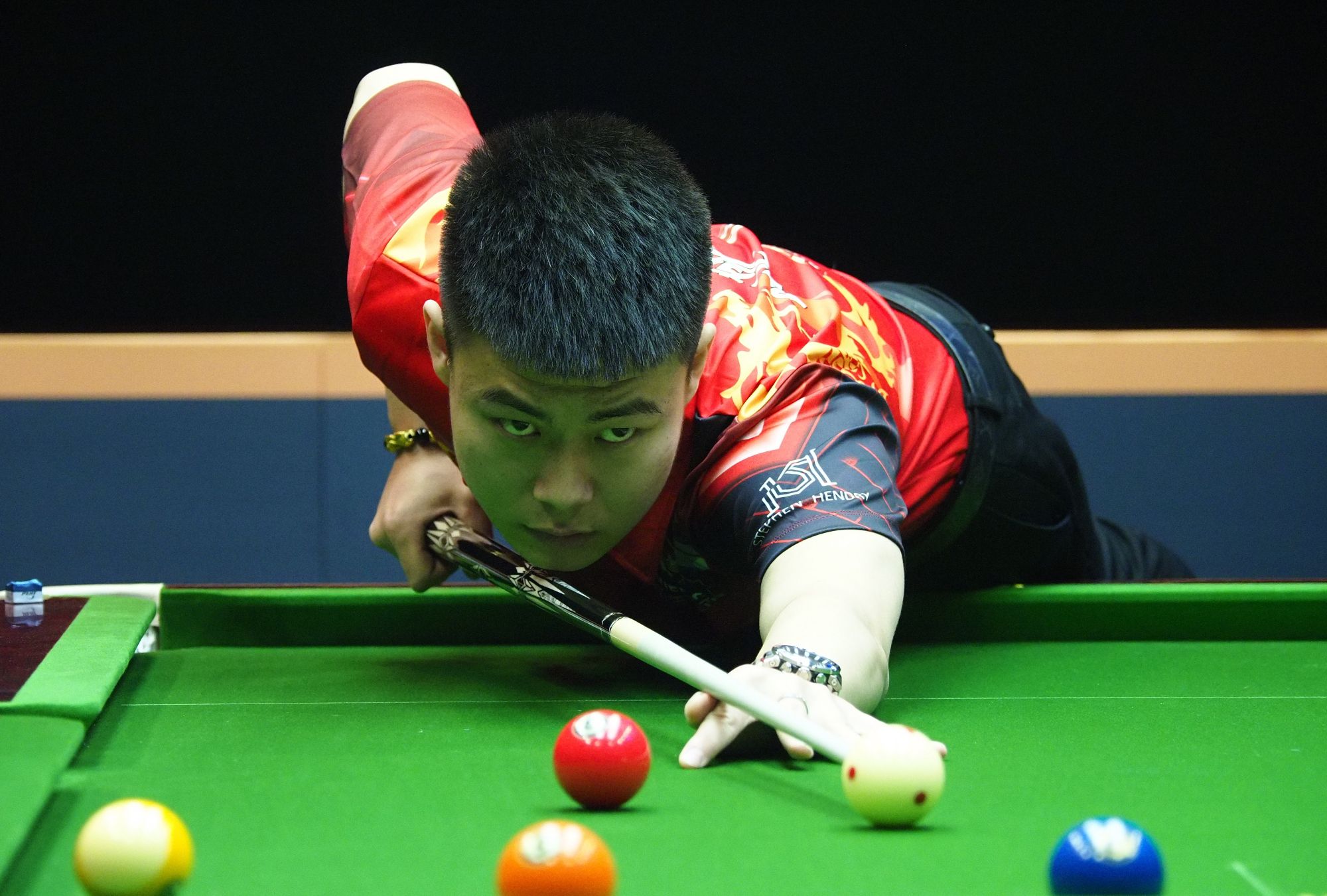 在足球这项 在足球这项