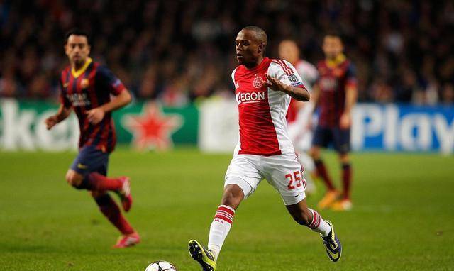 通过默契的 通过默契的