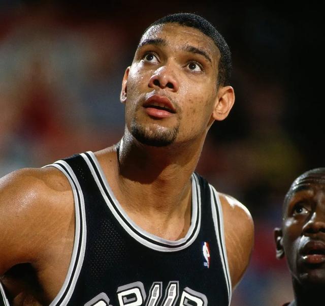 战术策略的 战术策略的