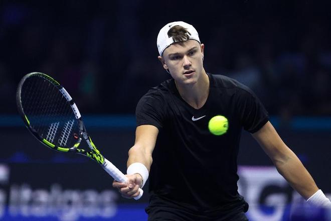 一名依靠大 一名依靠大