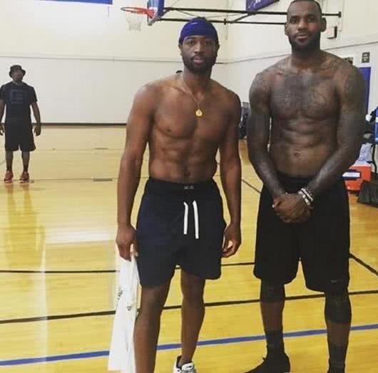 小店与酒吧 小店与酒吧