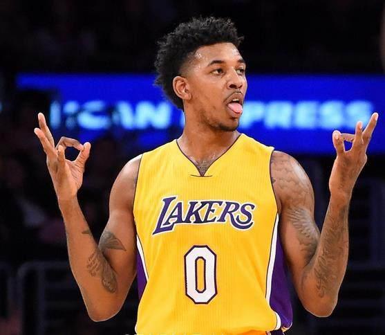 为赛道变量 为赛道变量