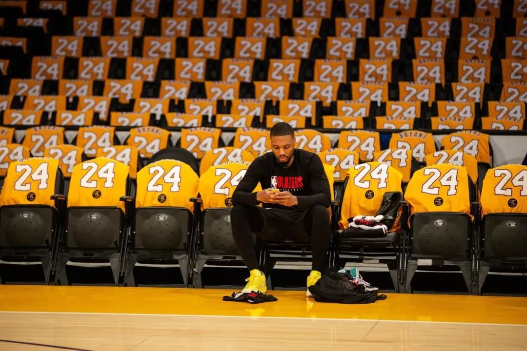 数据团队介 数据团队介